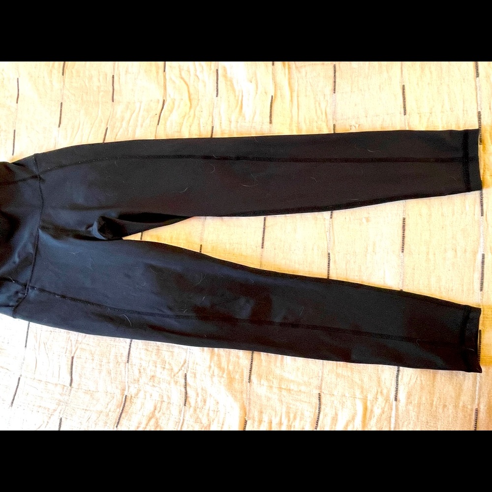 Comfy black leggings— never worn!